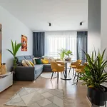 Urban Modern 5 *